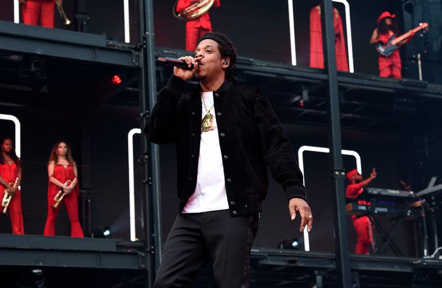 Jay-Z. Heute sind beide gefeierte Stars, aber sie wissen eben auch, wie es ist, in Armut aufzuwachsen.