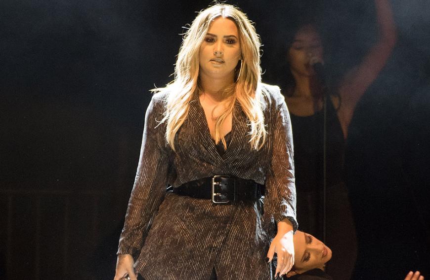 Wie geht es Demi Lovato heute? Ende Juli wurde die Sängerin mit einer Drogen-Überdosis ins Krankenhaus eingeliefert. Jetzt hat ihre Mutter erzählt, wie es ihrer Tochter heute geht.