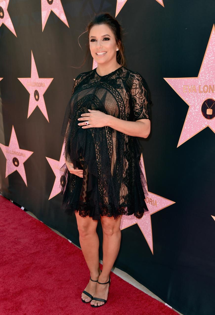 Im April wurde Eva Longoria ein Stern auf dem Hollywood Walk of Fame verliehen – hochschwanger!