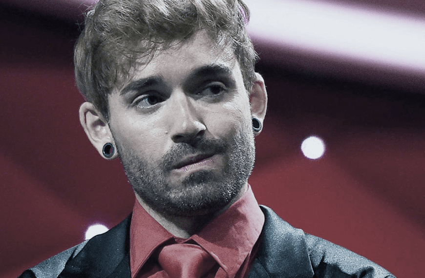 „Daniel hat gesagt, dass er Hormone einnehme, um zu einer Frau zu werden. Aber welcher Arzt hat ihm die verschrieben?“, fragt sich Olivia.