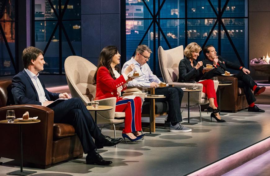 (v.l.) Carsten Maschmeyer, Judith Williams, Frank Thelen, Dagmar Wöhrl und Ralf Dümmel wollen sich in der Höhle der Löwen immer den besten Deal schnappen ...