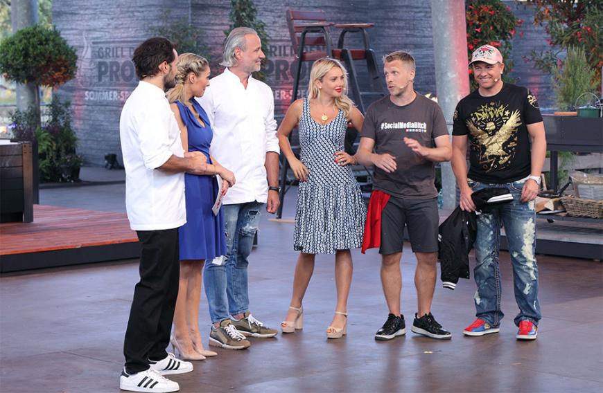 Gemeinsam mit Oliver Pocher und Dennis aus Hürth alias Martin Klempnow wollte sie den Starkoch im Kochduell schlagen.