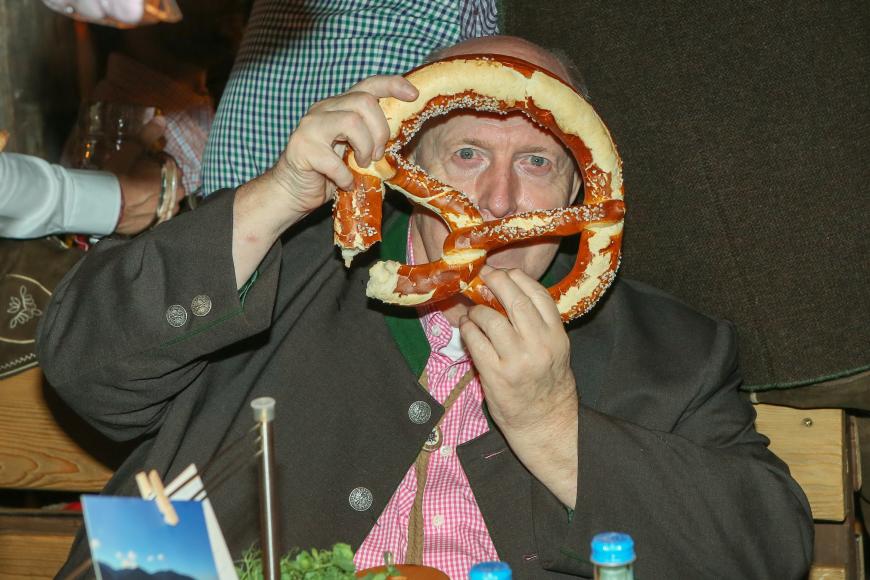 Calli, mit Essen spielt man doch nicht!