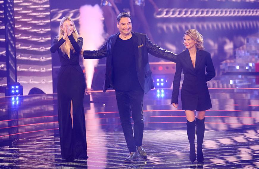 Sie nahmen neben Dieter Bohlen platz: Carolin Niemczyk (v.l.), Mousse T. und Ella Endlich.