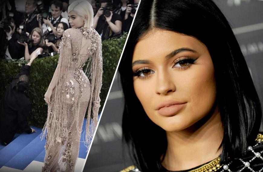 Kylie Jenner trauert ihrer makellosen Sanduhr-Figur nach: In einer neuen Folge der Reality-TV-Serie "Keeping Up With The Kadashians" gesteht die junge Mutter ihre Sorgen bezüglich ihres After-Baby-Bodys.
