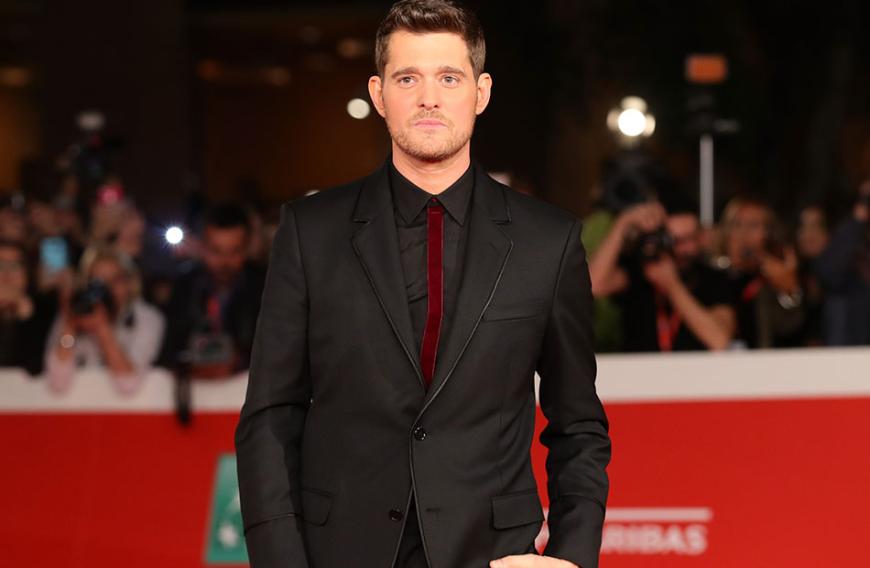 Michael Bublé ist mit neuer Musik zurück und verarbeitet in dem Album "Love" die vergangenen Jahre und die Krebserkrankung seines Sohnes Noah.