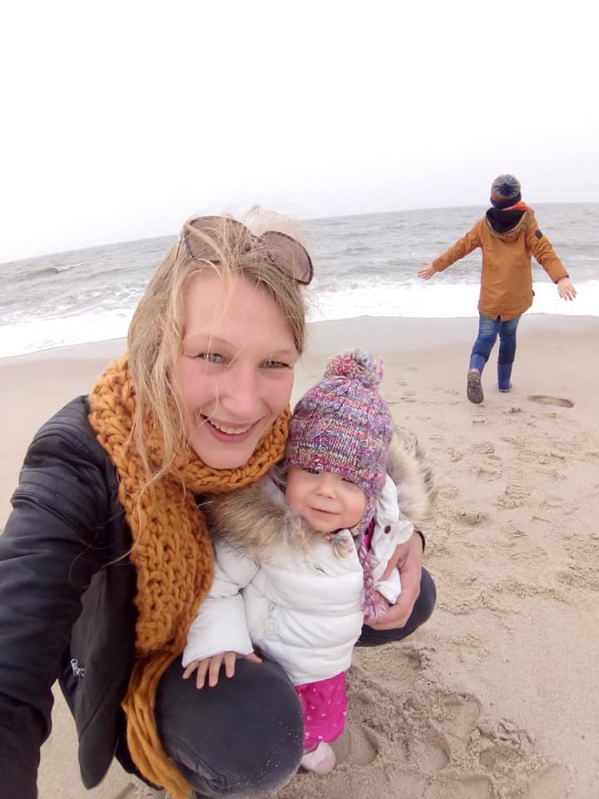 Viel zu lange mussten Sarah und Marco Held um das Leben ihrer kleinen Yuna bangen. Nun gibt es endlich gute Nachrichten: In einem Post teilte die Familie mit, dass Yuna es „für den Moment“ geschafft habe, den Krebs zu besiegen.