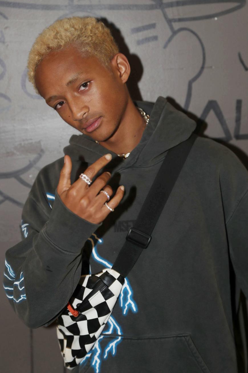 War das Outing von Jaden Smith nur ein PR-Gag? Die ganze Welt rätselt, was es sein Auftritt bedeutet.