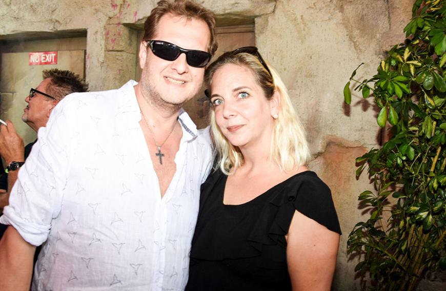 Seit Jahren werden der Sänger und seine Frau Daniela von einem