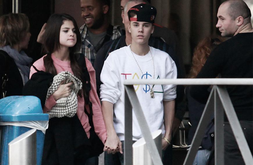 Selena Gomez und Justin Bieber führten eine sehr turbulente On-Off-Beziehung. Das Liebes-Drama erstreckte sich mit mehreren Unterbrechungen von Dezember 2010 bis März 2018.