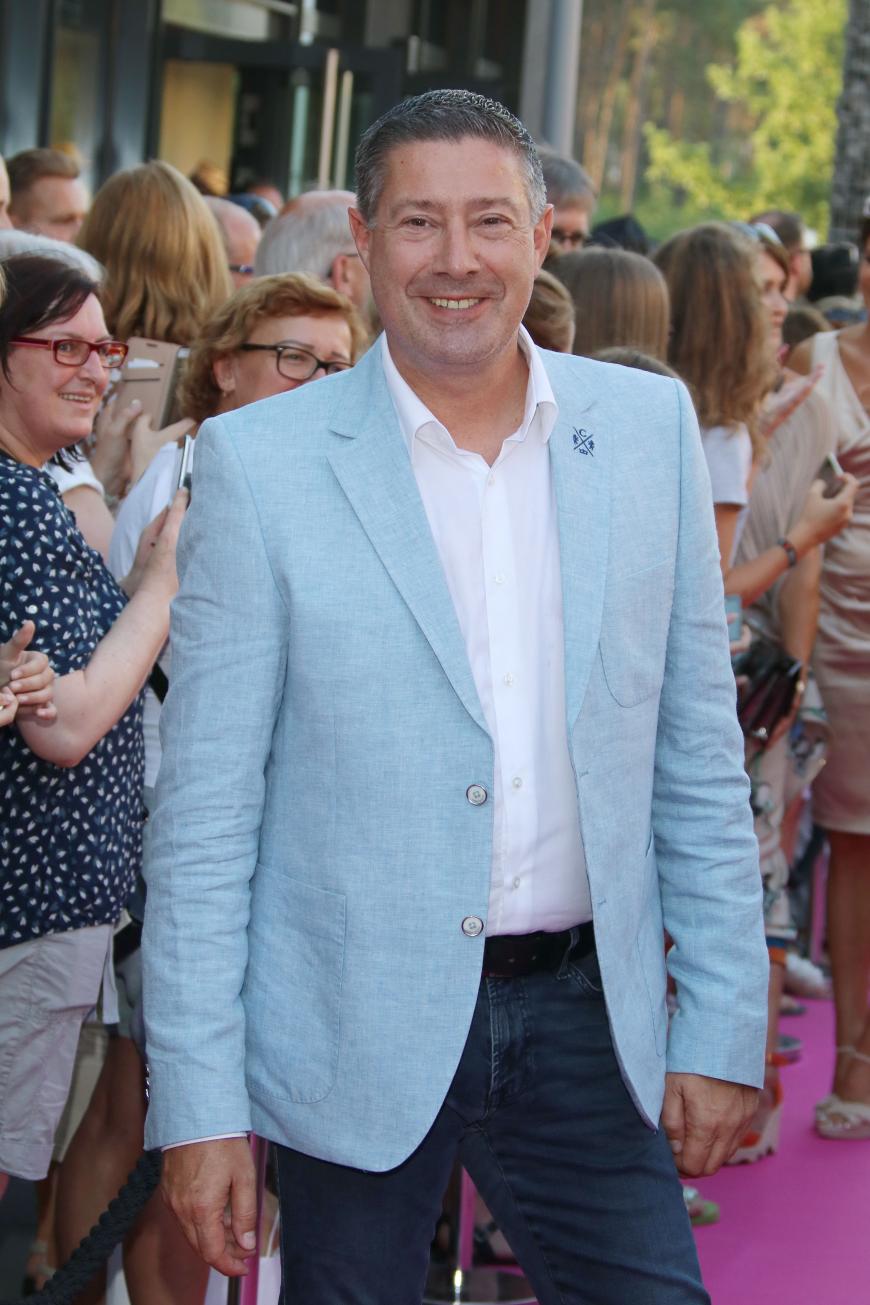 Joachim Llambi schwebt im siebten Himmel. Er hat eine neue Freundin, die deutlich jünger ist.