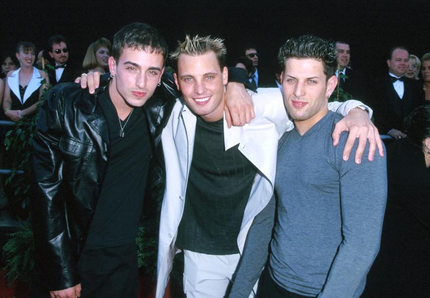 Die Boygroup „Lyte Funkie Ones“ aus Massachusetts ging in den Neunziger Jahren mit N*SYNC auf Tour. Ihr größter Hit war das Lied „Summer Girls“ im Jahr 1995.