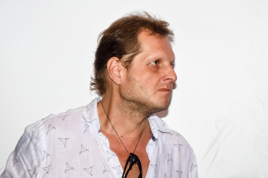Jens Büchner starb am Samstag an Lungenkrebs. Bereits im „Sommerhaus der Stars“ gab es leichte Anzeichen. Doch mit dem Tod hätte niemand gerechnet.