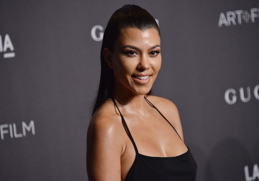 Was für ein heißes Gerät – das dürften sich die Fans von Kourtney Kardashian beim Anblick des neuen „GQ“-Covers gedacht haben.