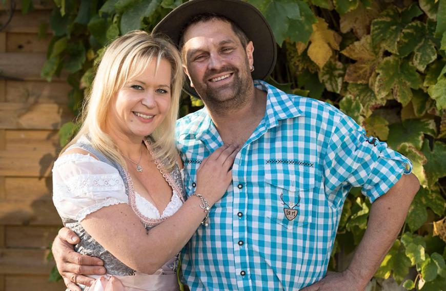 Stephan aus Schwaben und seine Steffi fanden während eines Gesprächs bei Leberkäs-Semmeln zueinander.