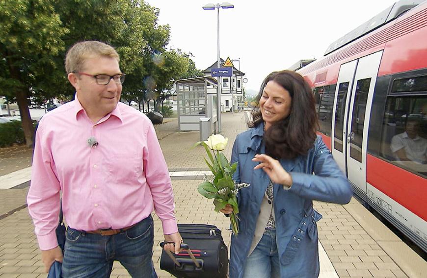 Dabei waren Dirk und Lena knapp vier Wochen ein Paar