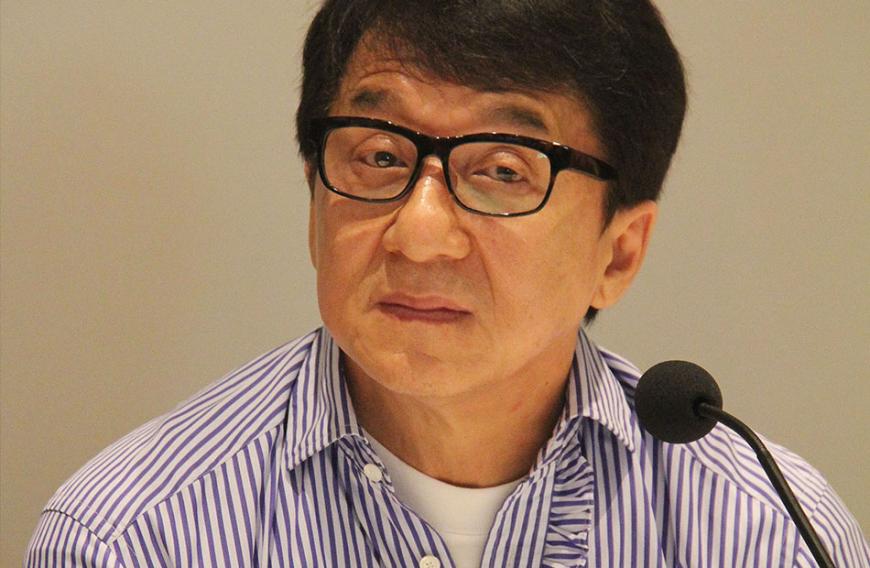 Jackie Chan beichtet schreckliche Erlebnisse aus seiner Vergangenheit. Er wäre ein