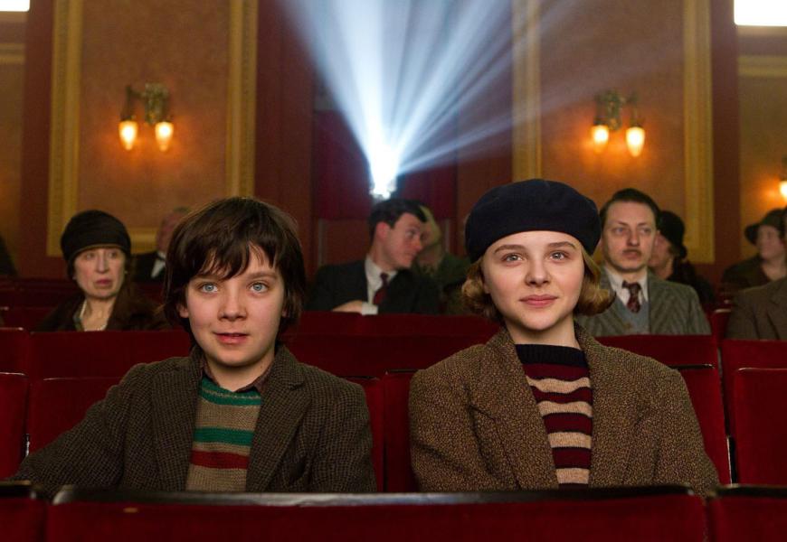 Chloe Moretz steht schon seit ihrem siebten Lebensjahr vor der Kamera. 2011 spielte sie in dem Film „Hugo Cabret“ mit, weitere Bekannheit erreichte sie durch die „Kick-Ass“-Filme.