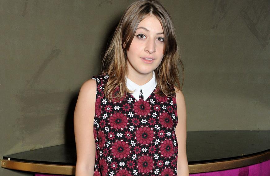 Mit Schauspielerin Georgia Groome ist der