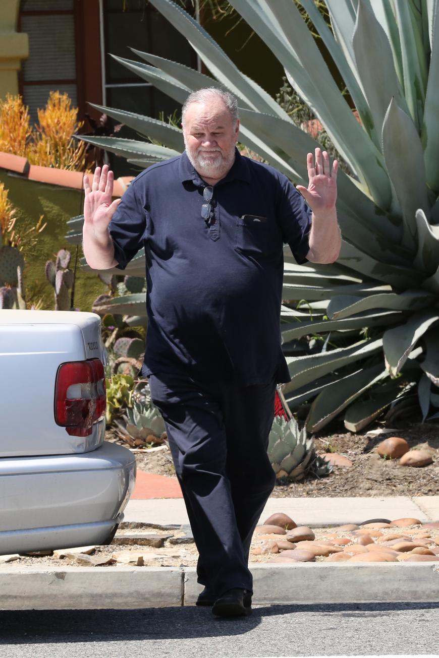 Nun soll die Herzogin Thomas Markle ein Ultimatum gestellt haben: Er solle nicht mehr mit der Presse sprechen und sich zudem vom Rest der Familie distanzieren – auch von seiner zweiten Tochter Samantha.