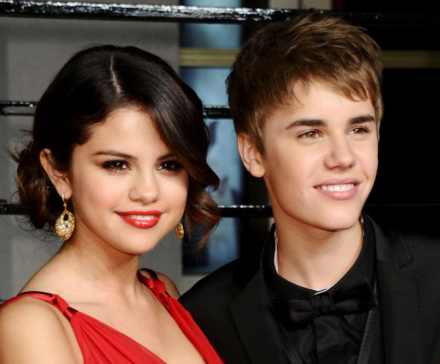 Unter dem harten Druck im Showgeschäft, ihrer Nieren-Erkrankung und den Trennungen von Justin Bieber hat Selena Gomez gelitten – das macht sich auch psychisch bemerkbar.