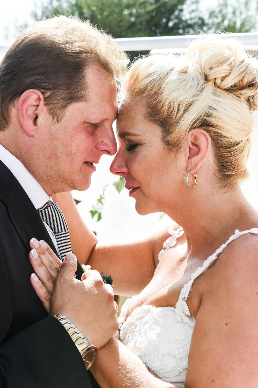 Doch kurz vor der Traumhochzeit stand die Beziehung der beiden auf der Kippe, da