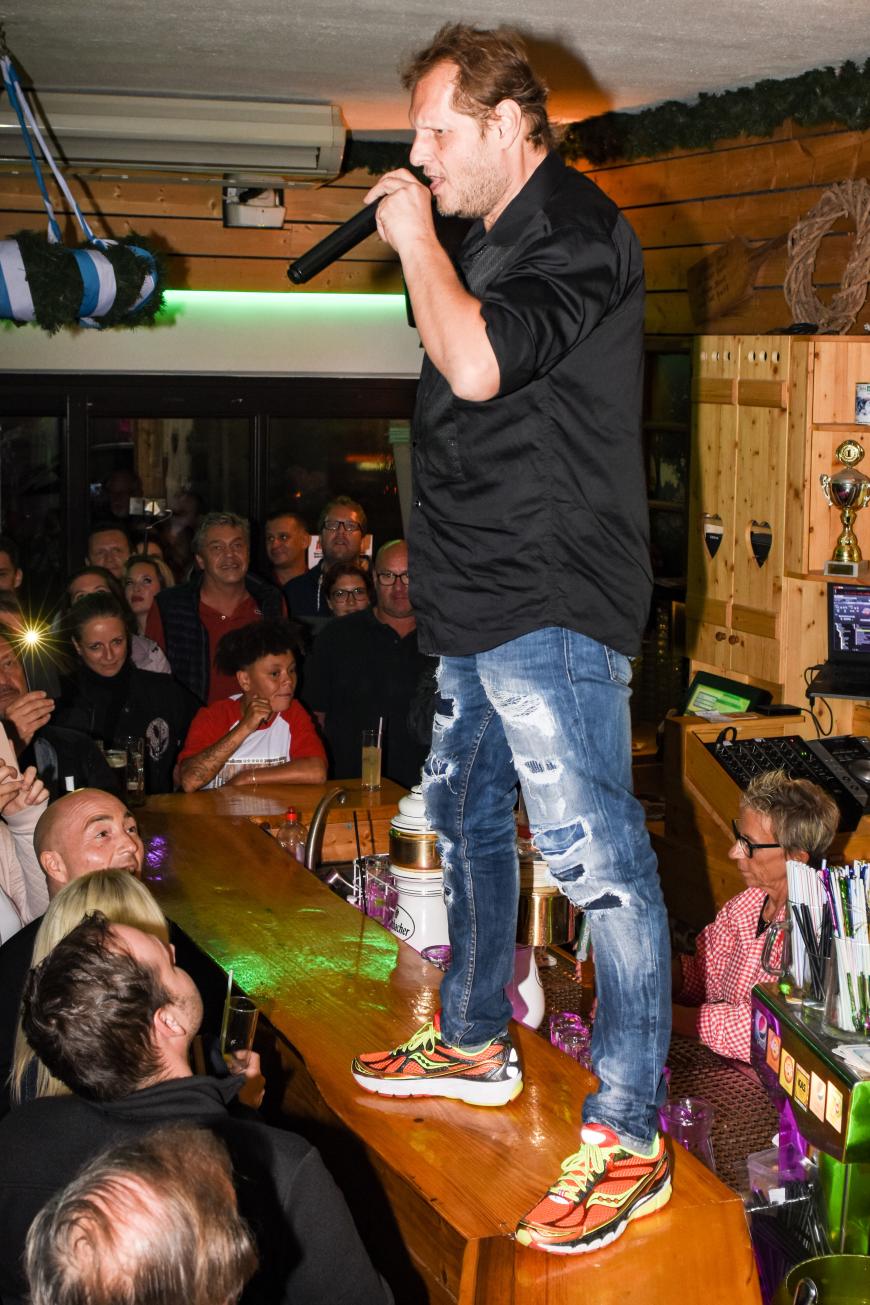 Knapp vier Wochen vor seinem Tod stand der Entertainer noch auf der Bühne.