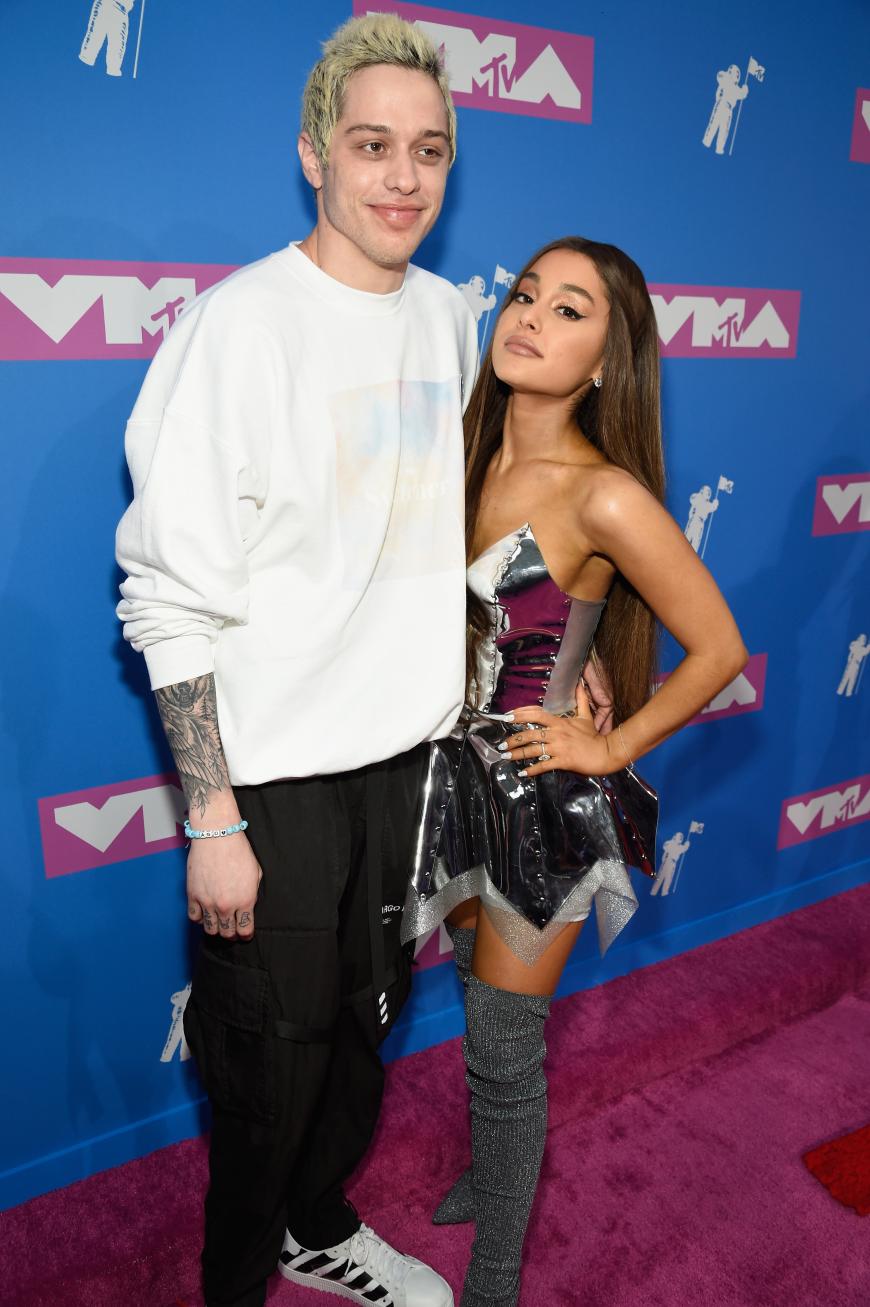 Pete Davidson hat sehr unter der Trennung gelitten und fühlte sich von Aris Fans gedisst.