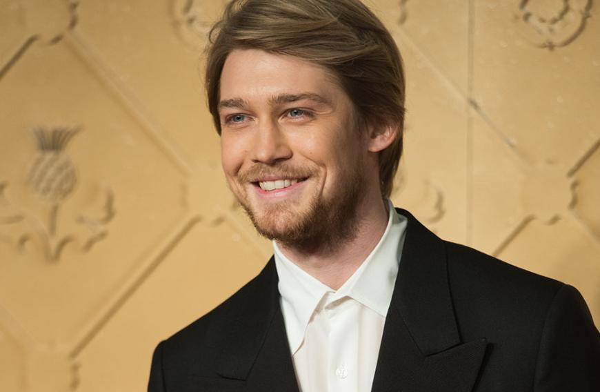 Fans spekulieren jetzt darüber, dass die Sängerin von ihrem Freund Joe Alwyn schwanger sein soll.