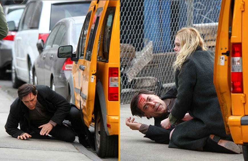 OMG! Was ist denn mit Javier Bardem passiert? Der Mann von Penélope Cruz liegt mit blutigem Kopf am Boden - ist er aus dem Auto gefallen und hat sich dabei verletzt? Der Schauspieler und seine Kollegin Elle Fanning wurden lediglich bei den Dreharbeiten zum Film