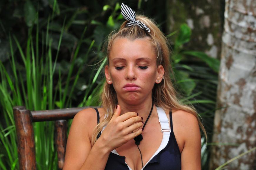 In der Final-Prüfung gab die Blondine noch einmal alles. Doch das Lammhirn kam Evelyn wieder hoch...