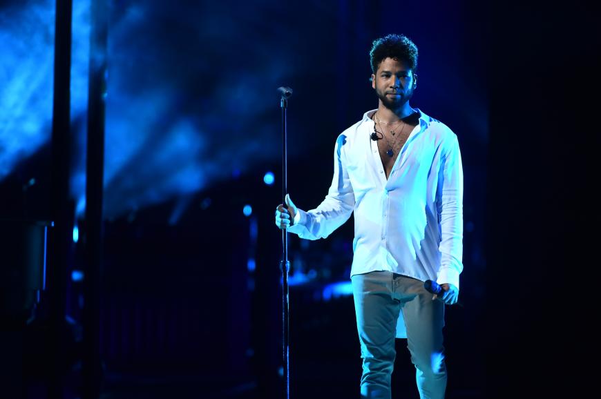 In der Serie „Empire“ spielt Jussie einen homosexuellen Sänger. 2015 outete sich der Serienstar selbst als schwul.