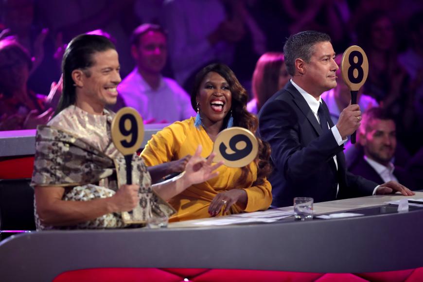 Bereits drei Promi-Damen hat RTL für die diesjährige Let's Dance-Staffel bekannt gebeben, die von der Jury rund um Jorge Gonzáles, Motsi Mabuse und Joachim Llambi unter die Lupe genommen werden.