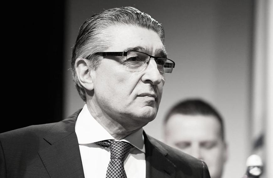 Rudi Assauer ist im Alter von 74 Jahren verstorben. Seit Jahren litt der ehemalige Schalke-Manager und Fußballer unter der Krankheit Alzheimer.