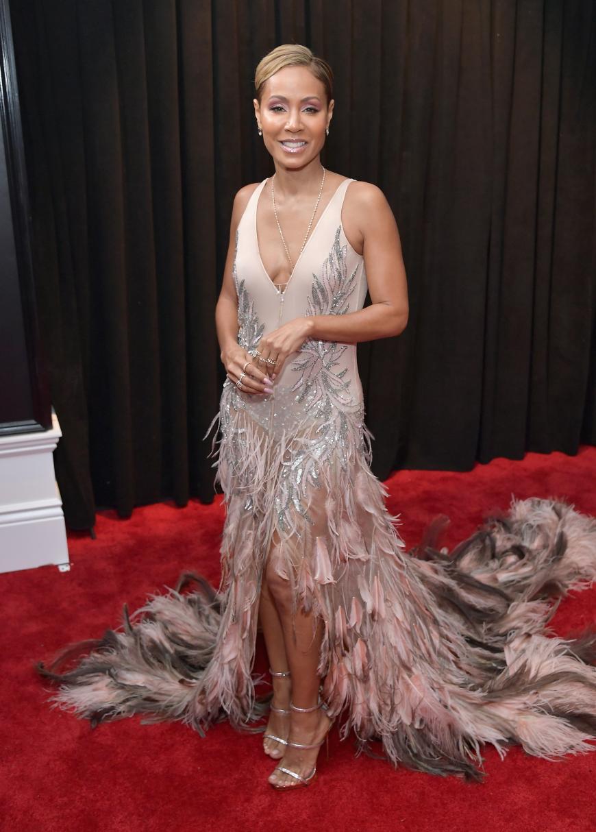 Jada Pinkett Smith hat es mit ihren Federn vielleicht ein bisschen betrieben, ansonsten sah die Ehefrau von Will Smith aber schön wie immer aus.