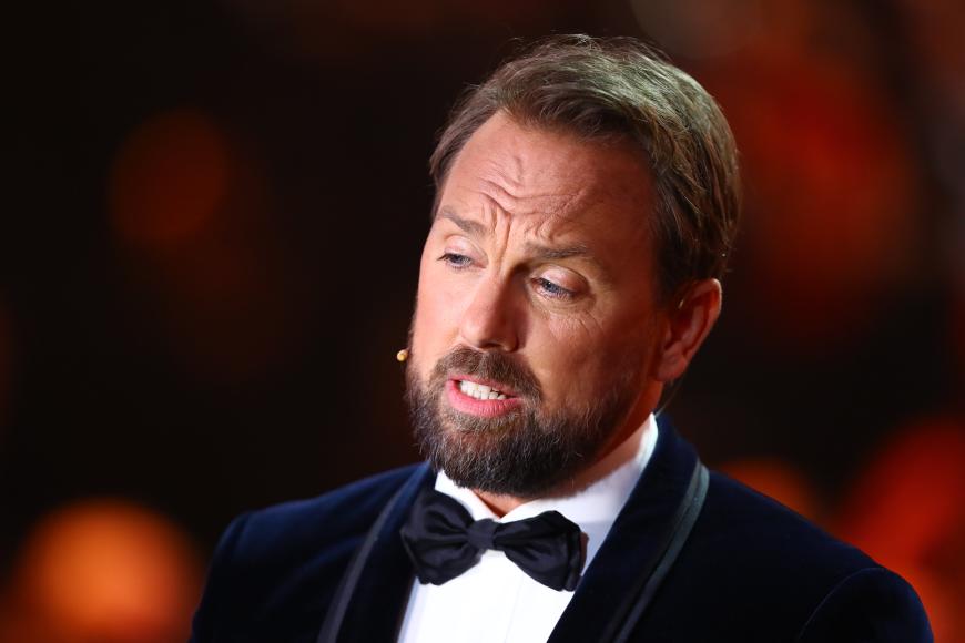 Steven Gätjen patzte auf dem roten Teppich. Im Gewusel ist es aber auch gar nicht so einfach, die ganzen Stars auseinanderzuhalten.