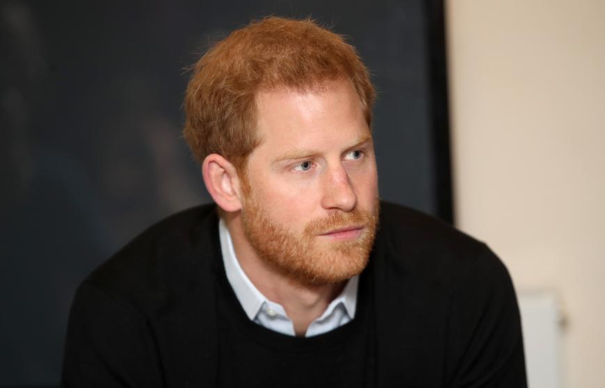 Ein unüberlegter Witz von Prinz Harry sorgte für viele Lacher. Doch aktuell ist die Vaterschaftsfrage im britischen Königshaus ein ziemlich heikles Thema...