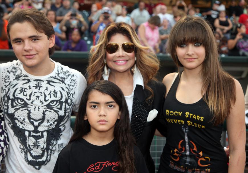 Nach dem Tod von Legende Michael Jackson kümmerte sich LaToya Jackson um dessen Kinder (v.l.) Prince Michael Jackson Jr., Prince Michael Joseph Jackson II. und Paris Michael Katherine Jackson.
