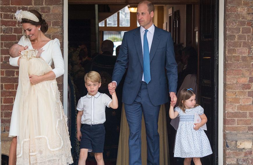 Die drei Schwangerschaften mit ihren Kindern Prinz George, Prinzessin Charlotte und Prinz Louis waren nicht sehr leicht für die Herzogin, da sie unter starker Schwangerschaftsübelkeit litt.