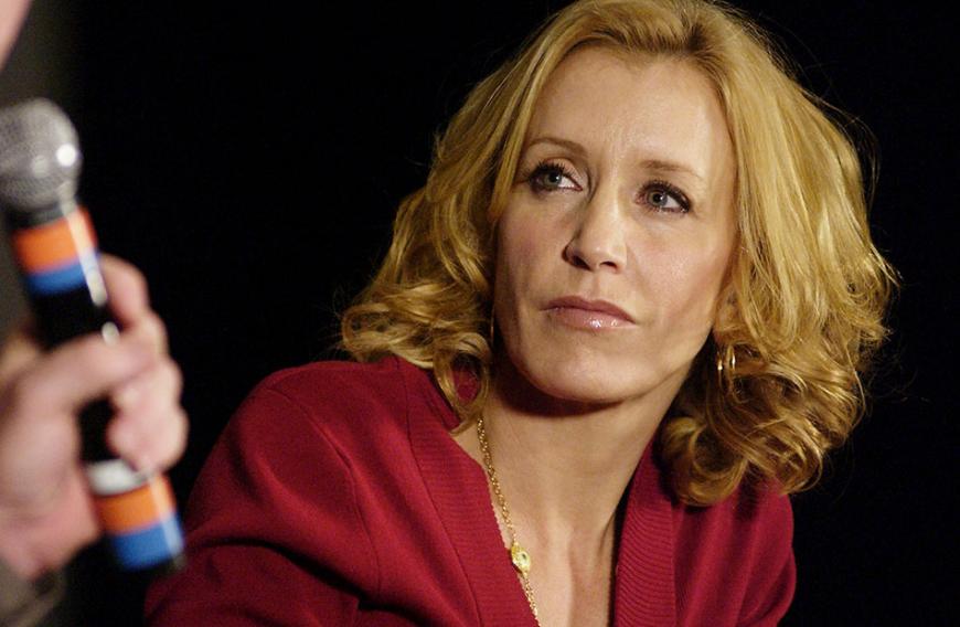 Schwere Anschuldigungen gegen Felicity Huffman: Hat sie wirklich Schmiergeld bezahlt, damit ihr Nachwuchs einen der begehrten Plätze an einer Elite-Uni bekommt?