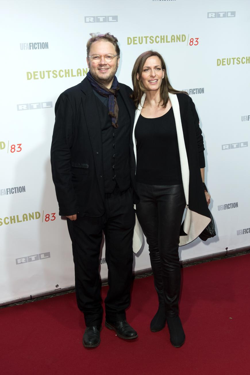 17. November 2015
Ulrike Frank zusammen mit ihrem Schatz auf dem Red Carpet.