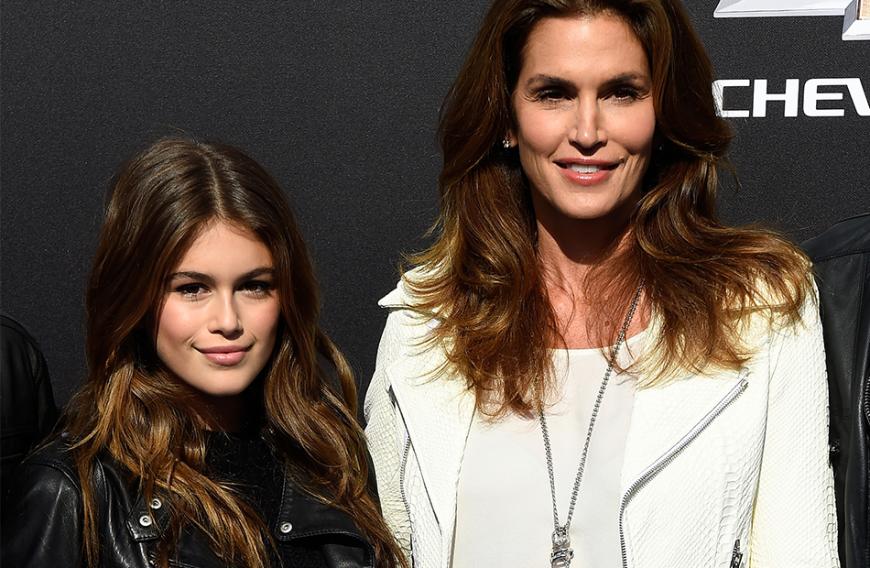 Ihre Model-Kolleginnen gönnen Kaia den Erfolg nicht. Sie behaupten, sie habe diesen nur ihrer berühmten Mutter Cindy Crawford zu verdanken.