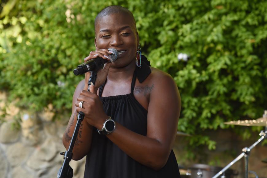 Janice Freeman nahm an der 13. Staffel der US-amerikanischen Ausgabe der Castingshow „The Voice