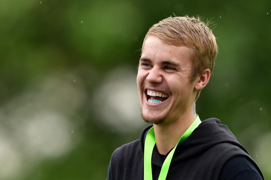 Is it too late now to say sorry? Ja, lieber Justin, das sieht ganz danach aus! Dem 25-Jährigen könnte das Lachen bald vergehen.