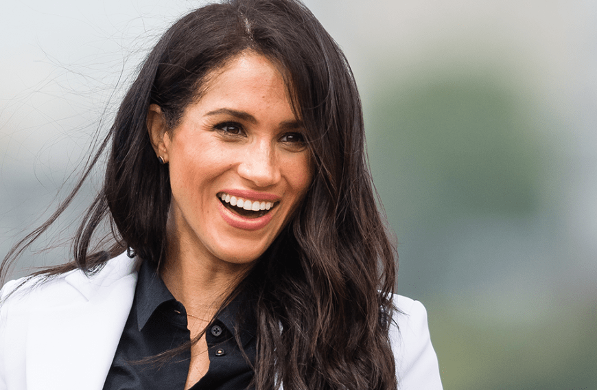 Auch Herzogin Meghan hegt und pflegt ihre Beißer: