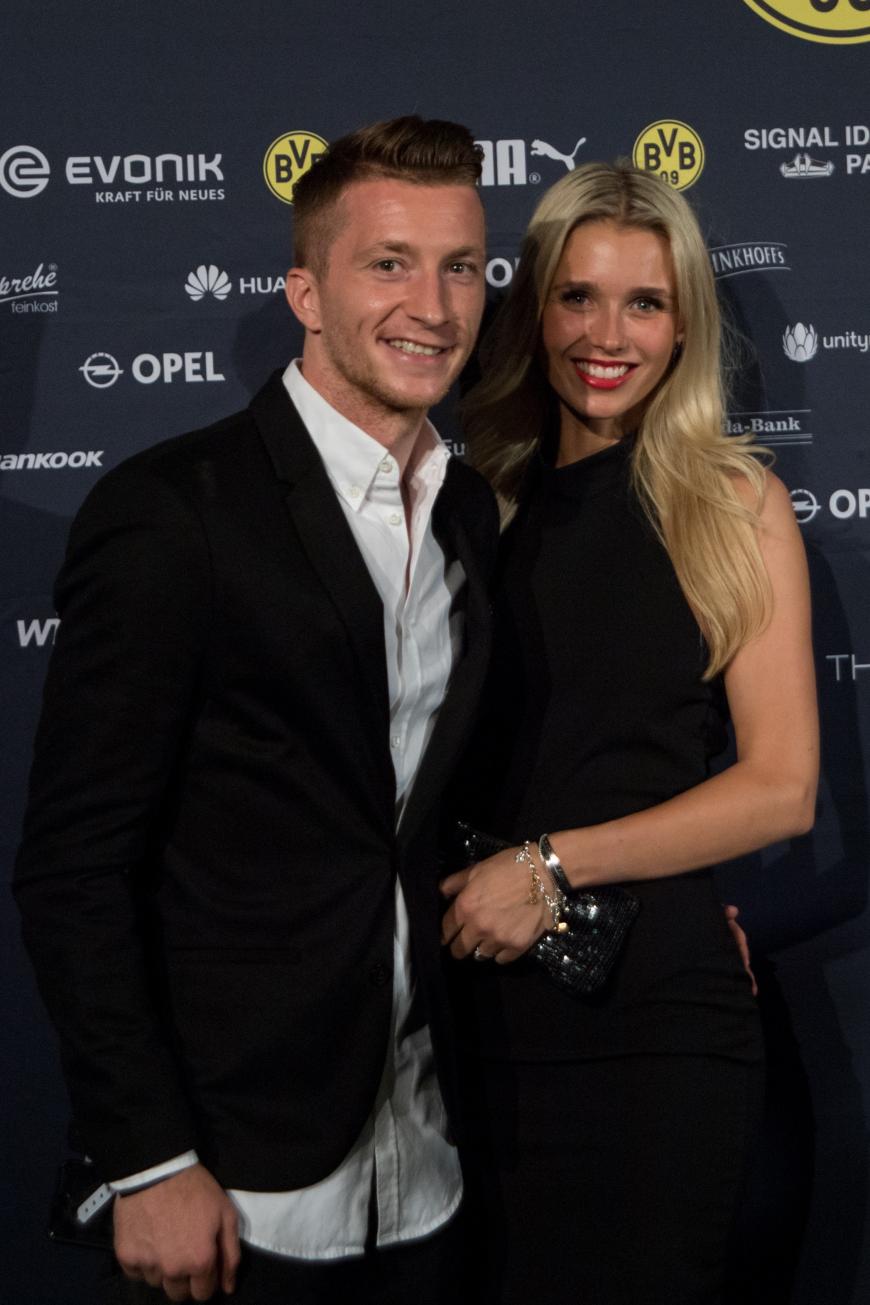 Im vergangenen Jahr hatte Marco Reus verkündet, dass er sich zusammen mit Freundin Scarlett Gartmann auf den ersten Nachwuchs freuen darf - jetzt war es soweit!