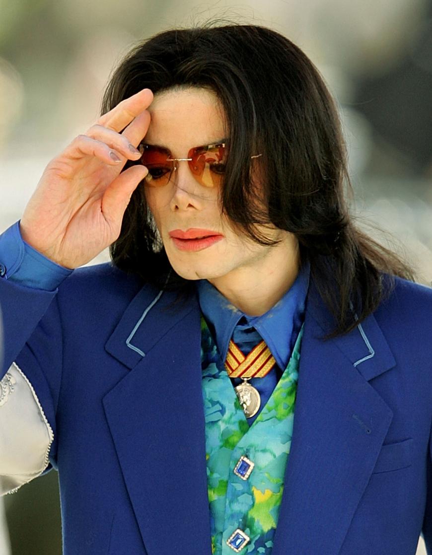 Doch eine Geschworene, die damals am Prozess teilnahm, ist sich sicher, dass der King of Pop schuldig war.
