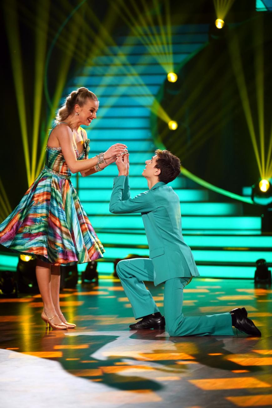 Lukas Rieger machte seiner Tanzpartnerin einen Heiratsantrag während der Show – ein Stich ins Herz für seine weiblichen Fans.