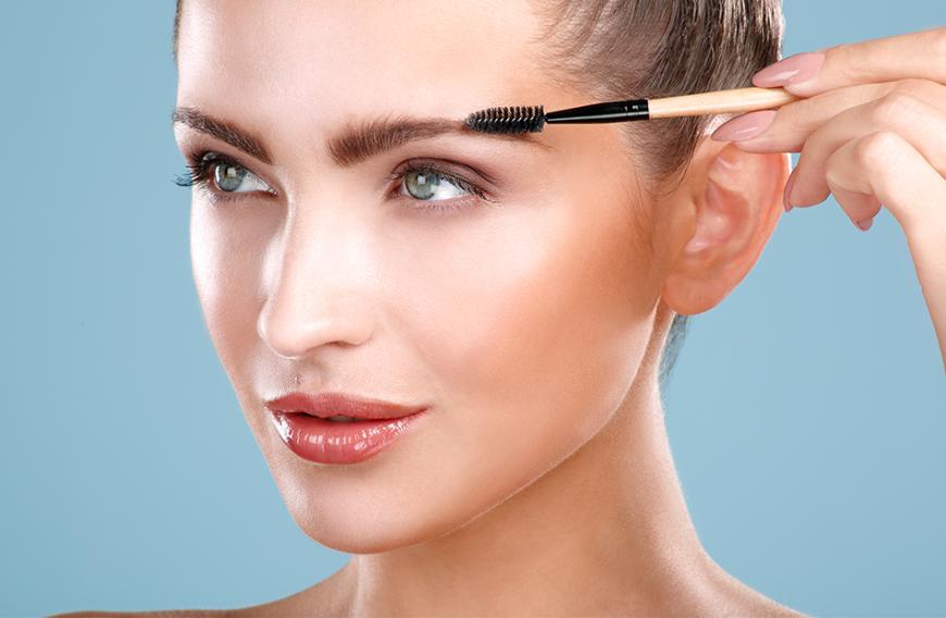 Deine Augenbrauen wollen nicht wie du willst? Mit diesen Tricks gelingt auch dir der perfekte Brauen-Look!