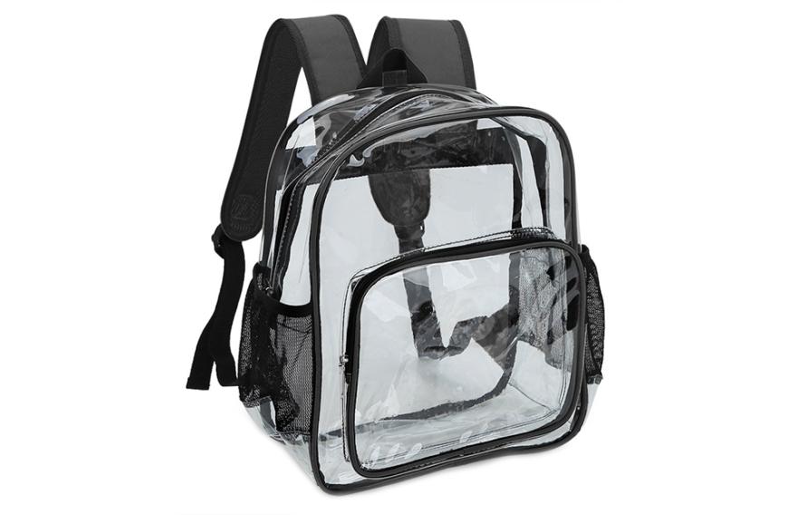 Wenn du kein Fan von Handtaschen bist, wirst du diesen Rucksack von Zicac lieben. Er überzeugt mit viel Stauraum und einer geräumigen Fronttasche. Durch das qualitativ hochwertige PVC ist dein Hab und Gut in allen Wetterlagen geschützt. Den ausgefallenen Rucksack kannst du hier für ca. 29 Euro shoppen.